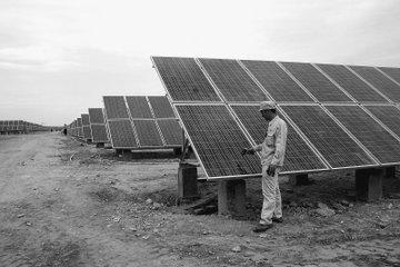 太陽能發(fā)電成本的急劇下降 技術(shù)、市場與政策的合力